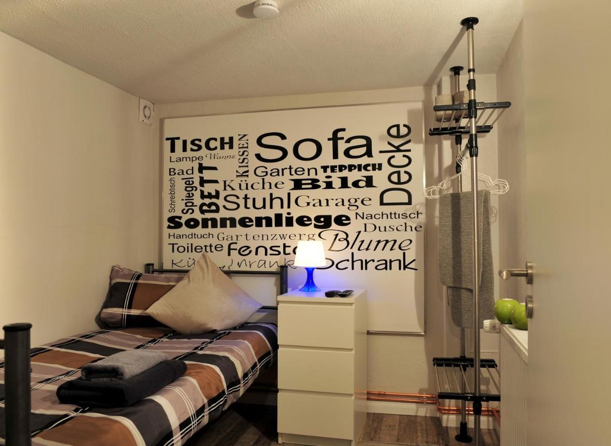 Tiny Rooms Brémai repülőtér Kültér fotó