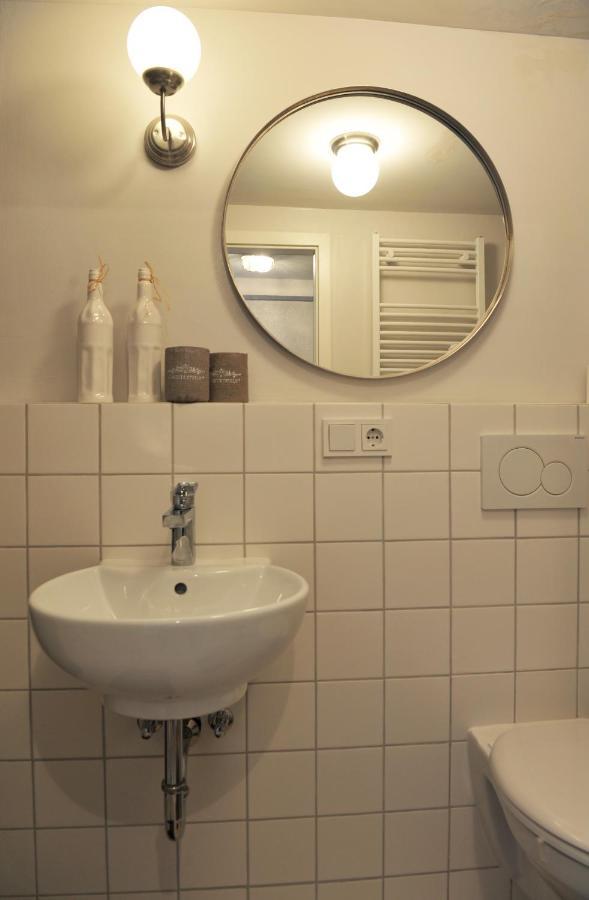 Tiny Rooms Brémai repülőtér Kültér fotó